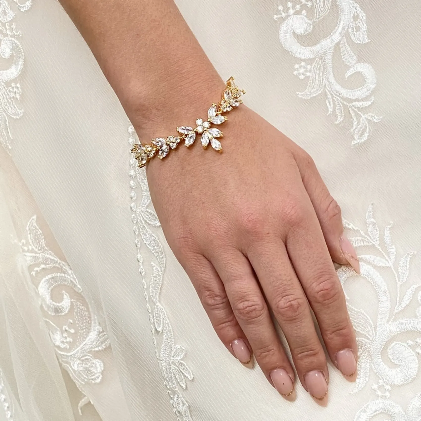 Lace & Favour Adelaide Gold Vintage inspiriertes Kristallarmband* Goldener Abschlussball-schmuck | Prom Armbänder