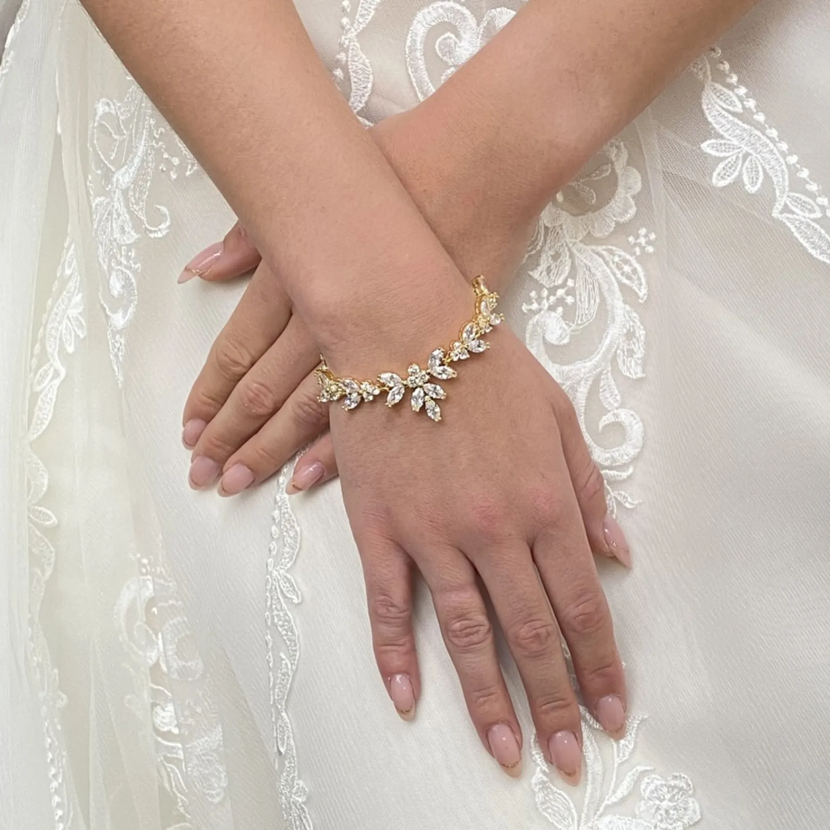 Lace & Favour Adelaide Gold Vintage inspiriertes Kristallarmband* Goldener Abschlussball-schmuck | Prom Armbänder