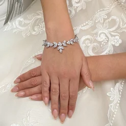Lace & Favour Adelaide Silber Vintage inspiriertes Kristallarmband* Prom Armbänder | Silberner Abschlussball-schmuck
