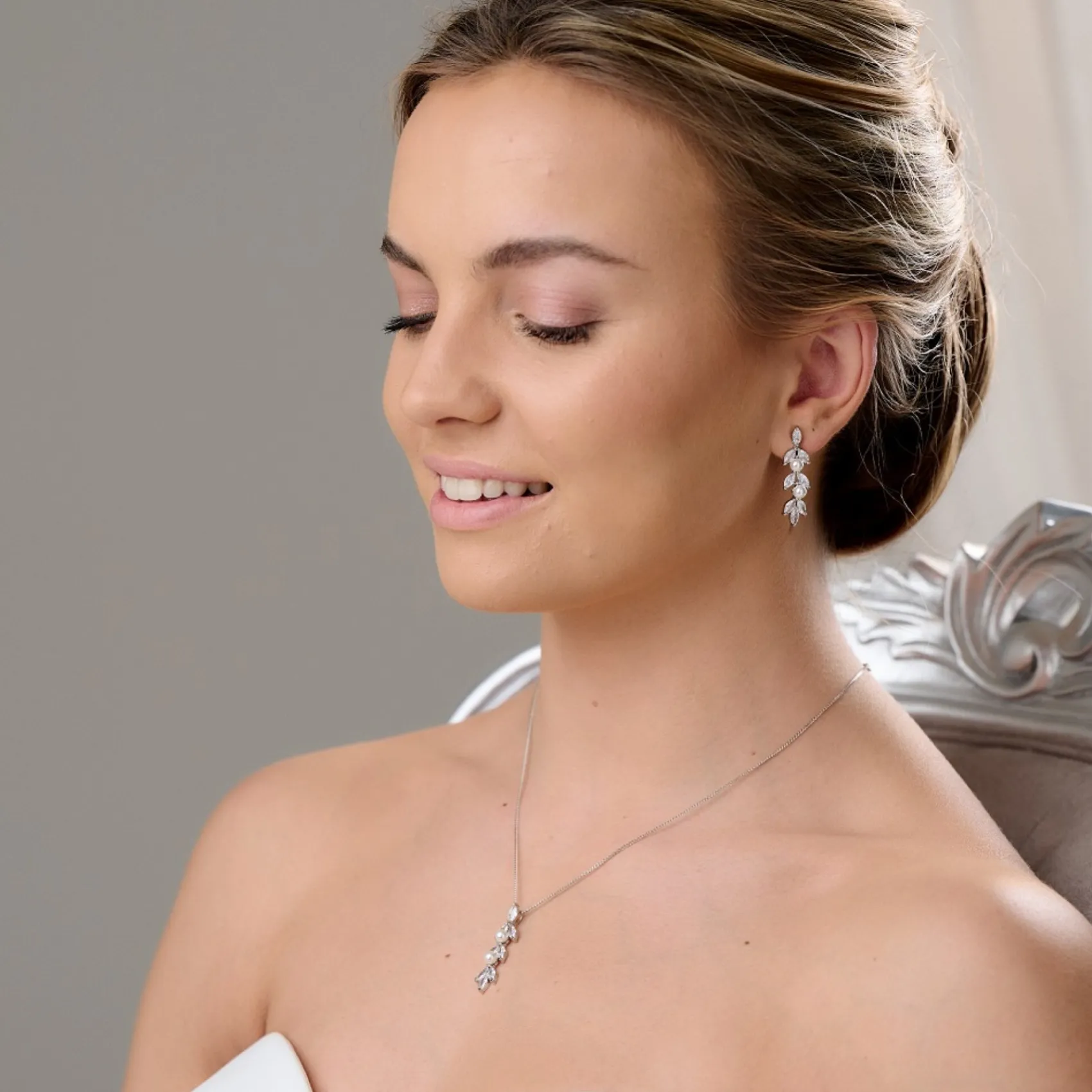 Lace & Favour Amalia Cubic Zirkonia und Perle Brautschmuck Set* Geschenke Für Die Braut | Perlen-hochzeitsschmuck
