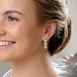 Lace & Favour Amalia Gold Cubic Zirkonia und Perle Tropfen Ohrringe* Geschenke Für Die Braut | Perlen-hochzeitsschmuck