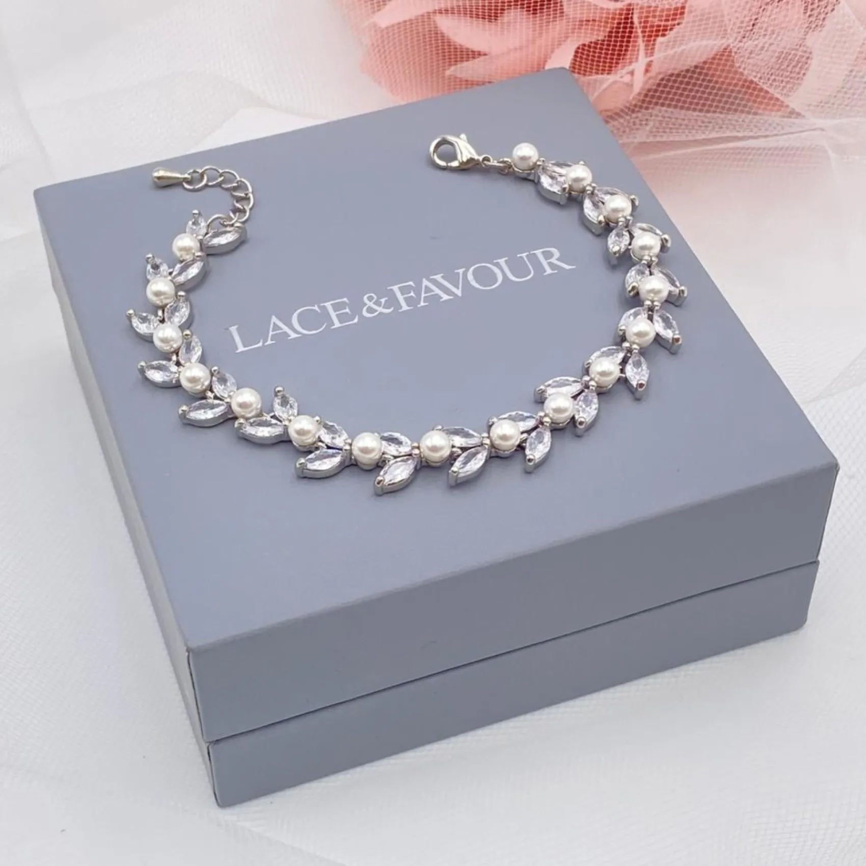 Lace & Favour Amalia Silber Cubic Zirkonia Perle Hochzeit Armband* Geschenke Für Die Braut | Perlen-hochzeitsschmuck