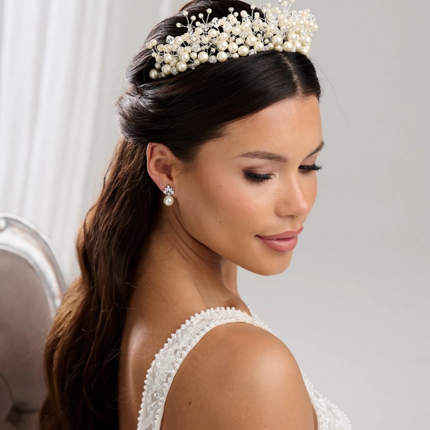 Arianna Mira Statement Perle und Kristall Tiara AR613* Perlen-haarschmuck | Silberne Haar-accessoires