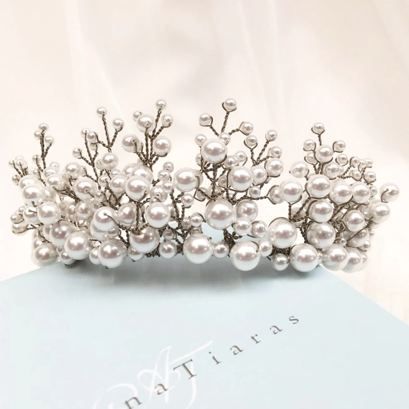 Arianna Unvergängliches Statement Perlen Tiara AR598* Perlen-haarschmuck | Silberne Haar-accessoires