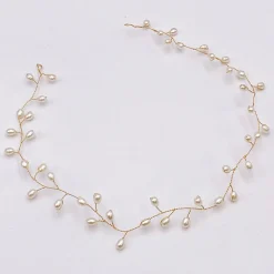Lace & Favour Aruba Langer zarter Perlen-Haarreif zur Hochzeit (Gold)* Perlen-haarschmuck | Gold-haar-accessoires