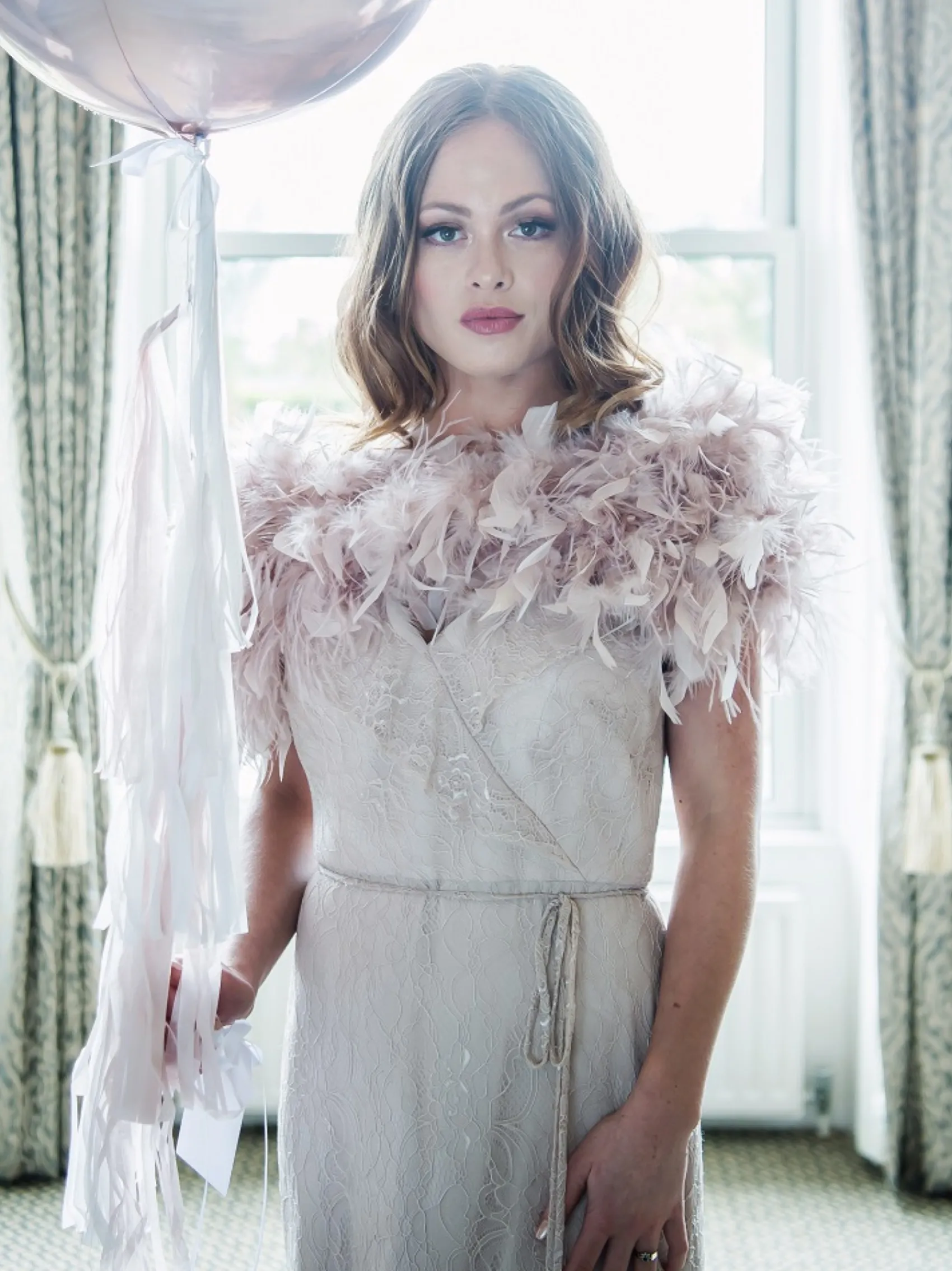 Beverly Hills Bardot Blush Pink Straußenfeder Brautstola* Federstolen & Umhänge | Hochzeitsumhänge & Tücher