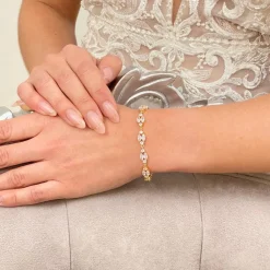 Lace & Favour Berkley Delicate Cubic Zirkonia Hochzeitsarmband (Gold)* Goldener Abschlussball-schmuck | Prom Armbänder