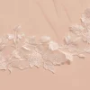 Bianco Evento Bianco Elfenbein Einstöckiger Kathedralenschleier mit floraler Spitzenschleppe* Einstufige Schleier | Kapelle Länge & Kathedrale Schleier