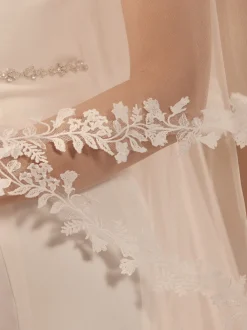 Bianco Evento Bianco Elfenbein zwei Etagen Spitze Rand Kapelle Länge Schleier S455* Zweistufiger Schleier | Kapelle Länge & Kathedrale Schleier
