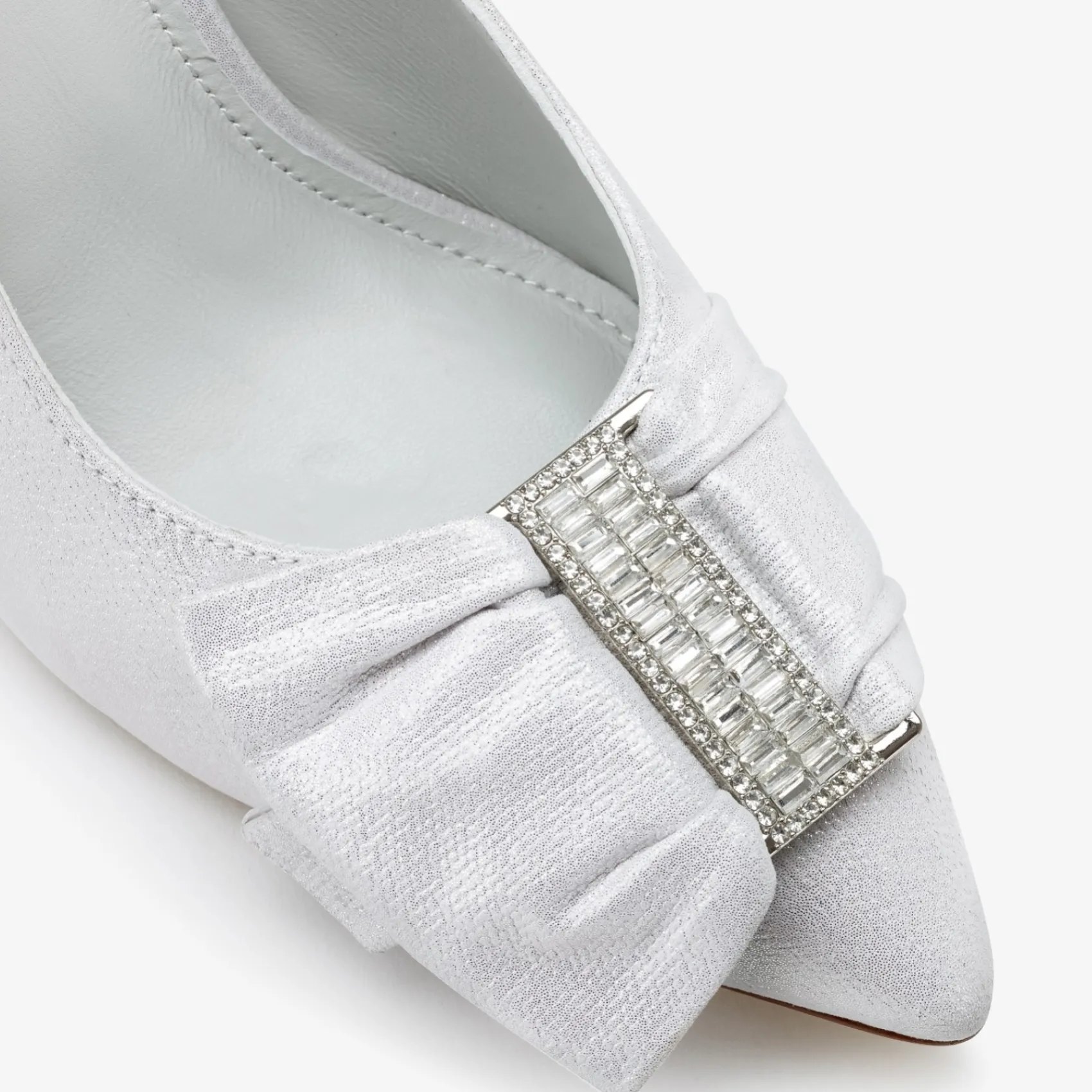 Capollini Elinor Glacier Weiß Nubukleder Kristallschleife Pumps* Schuhe Für Hochzeitsgäste | Schuhe Für Die Mutter Der Braut