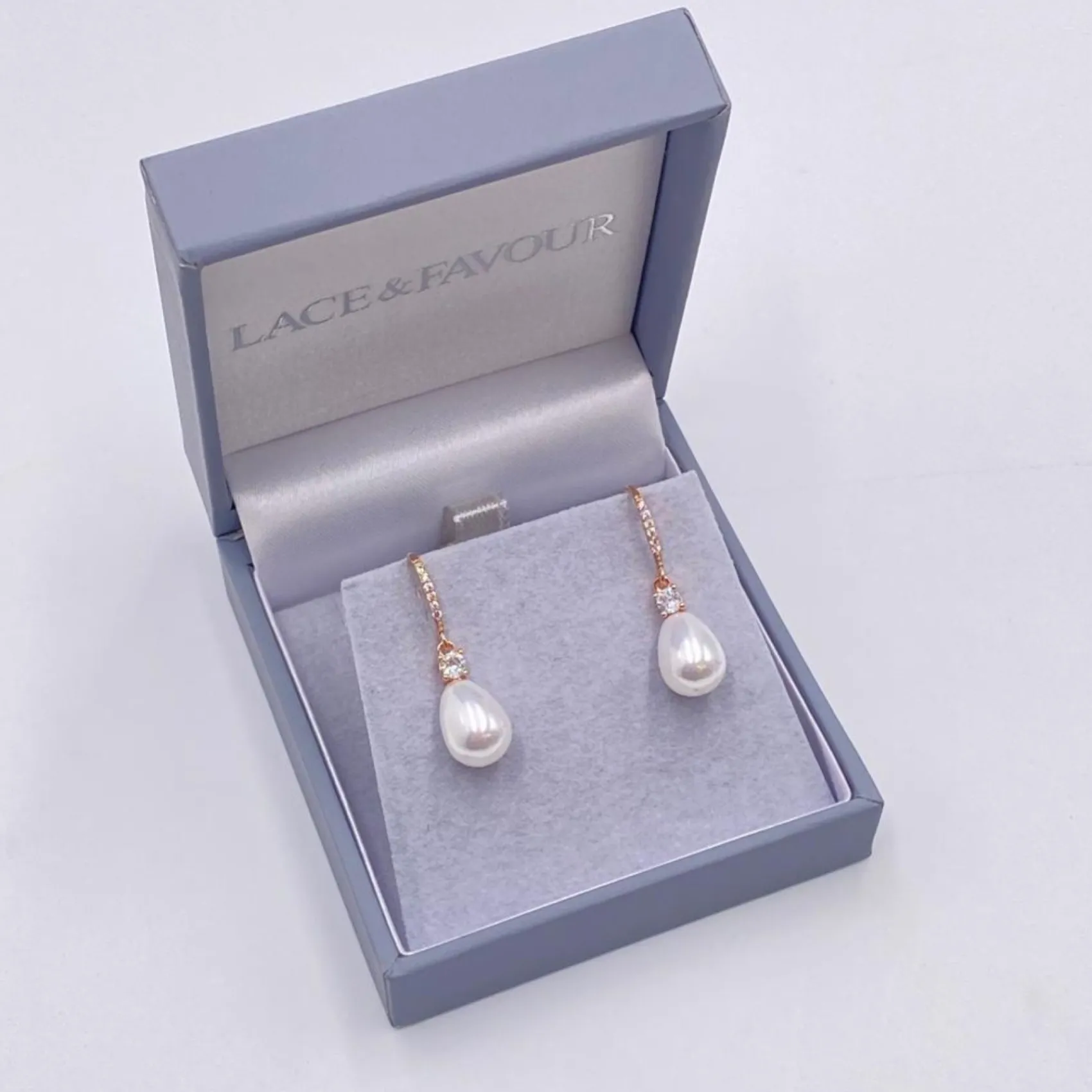 Lace & Favour Dolci Rose Gold Kristallverzierte Tränenperlen-Ohrringe* Geschenke Für Brautjungfern | Geschenke Für Die Braut