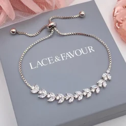 Lace & Favour Dotty Silver Crystal Leaves Verstellbares Armband* Silberner Abschlussball-schmuck | Prom Armbänder