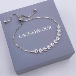 Lace & Favour Dotty Silver Crystal Leaves Verstellbares Armband* Silberner Abschlussball-schmuck | Prom Armbänder