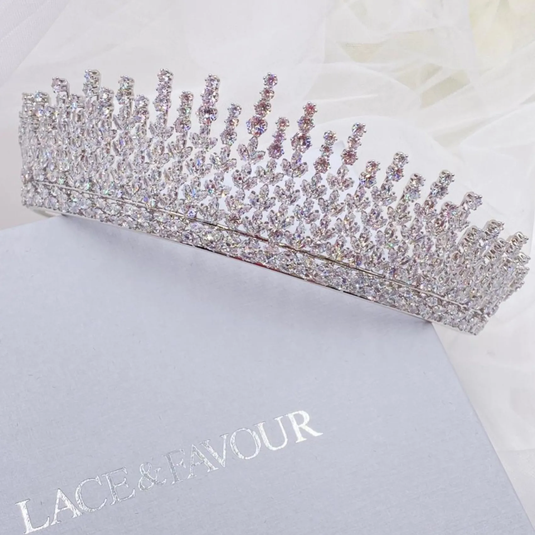 Lace & Favour Dubai Statement Cubic Zirkonia Brautkrone* Haarschmuck Aus Kristall | Silberne Haar-accessoires