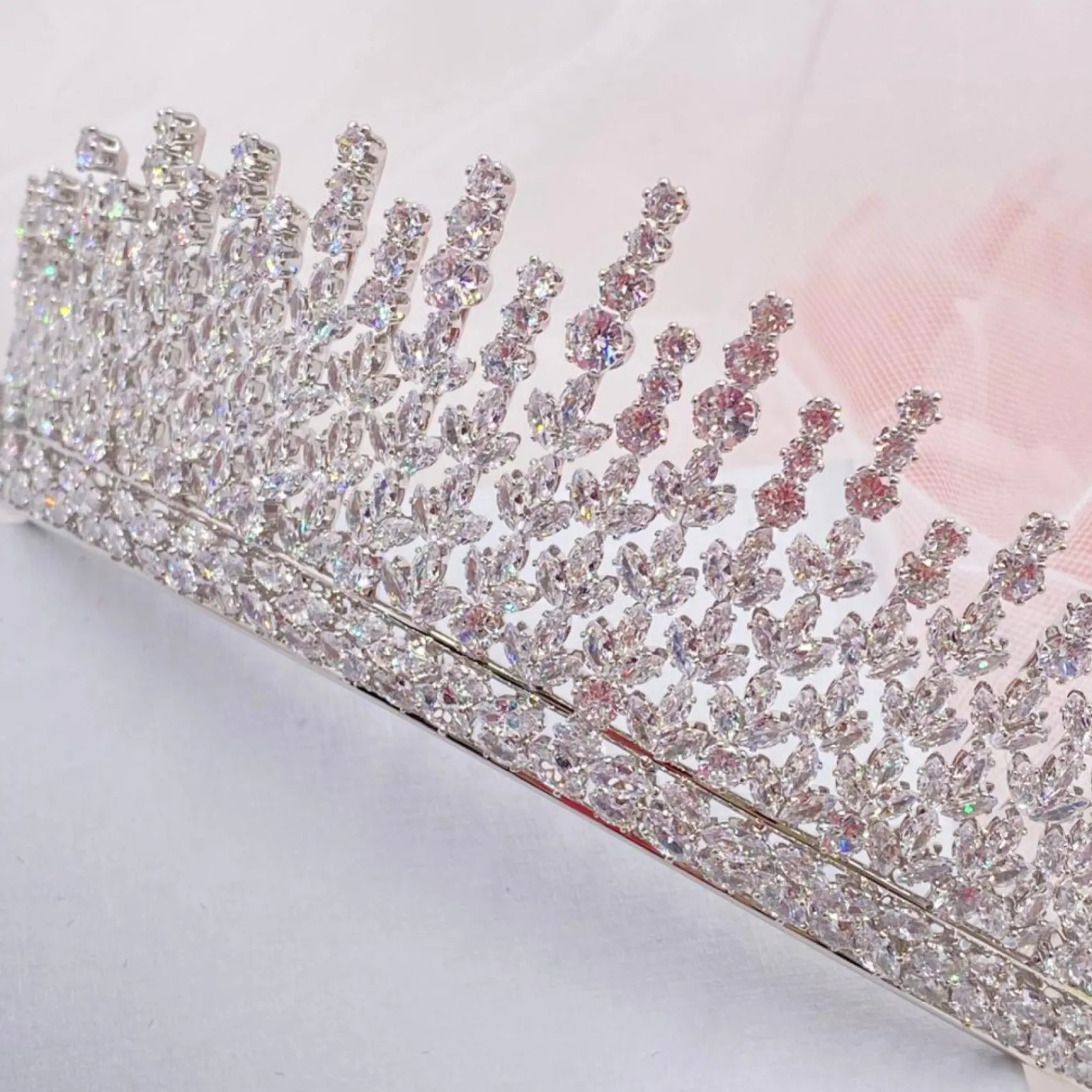 Lace & Favour Dubai Statement Cubic Zirkonia Brautkrone* Haarschmuck Aus Kristall | Silberne Haar-accessoires