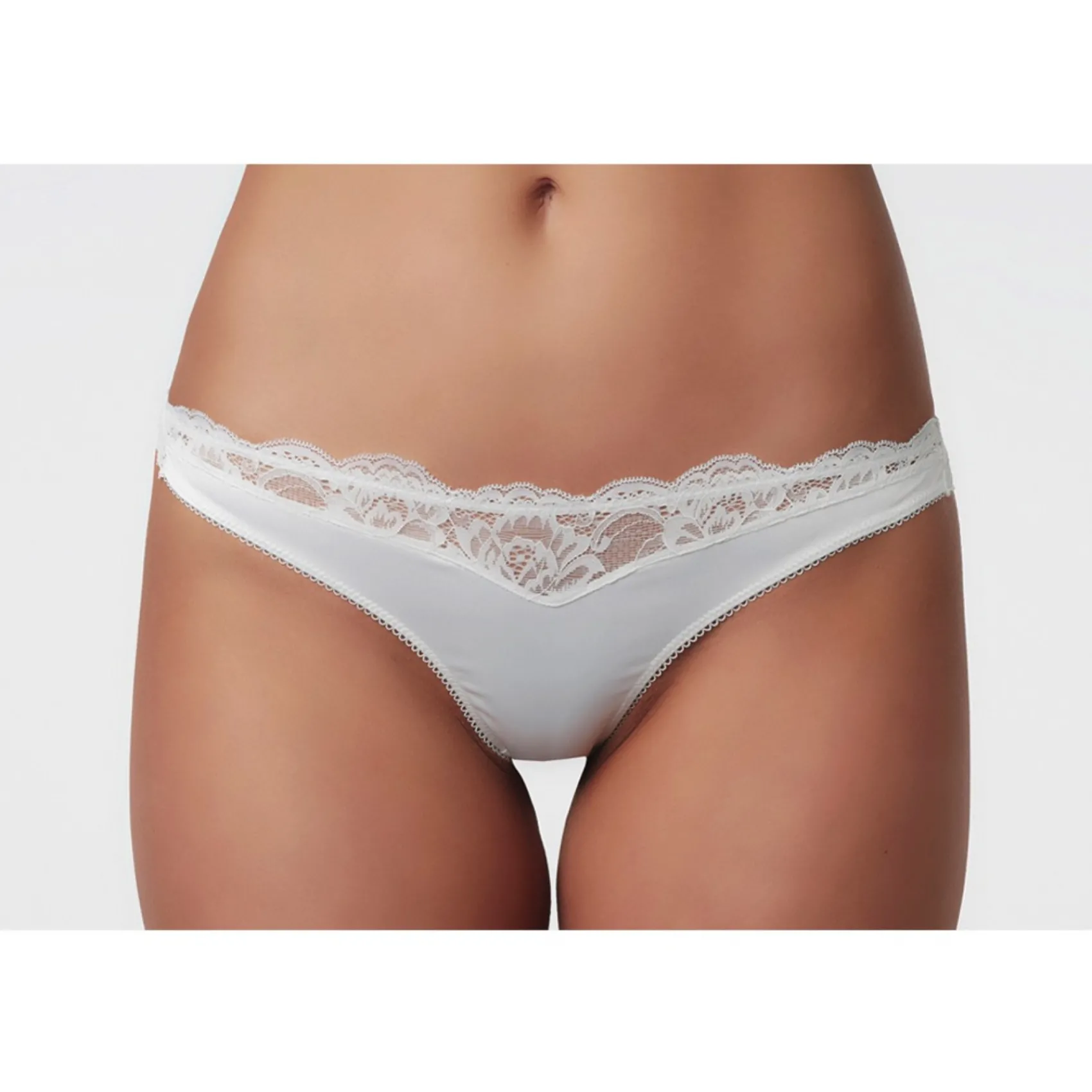Poirier Elfenbeinfarbener Satin- und Spitzentanga für die Braut* Flitterwochengeschenke | Geschenke Für Die Braut
