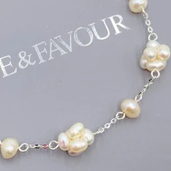Lace & Favour Eliana Süßwasserperlen-Cluster-Kette Halskette* Geschenke Für Die Mutter Des Bräutigams | Geschenke Für Die Mutter Der Braut