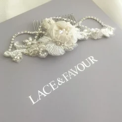 Beads & Beyond Elsie Vintage Floral Haarkamm mit Diamanten Drapierungen* Vintage-kopfbedeckungen | Silberne Haar-accessoires
