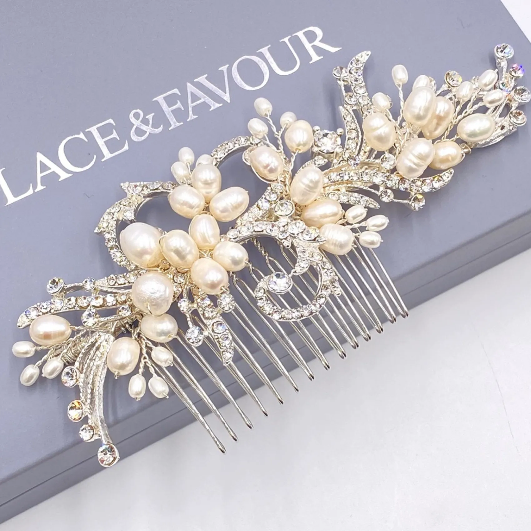 Twilight Designs Eugenie Vintage Süßwasserperlen und Diamanten Haarkamm* Vintage-kopfbedeckungen | Perlen-haarschmuck