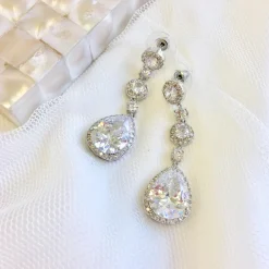 Lace & Favour Ewiger Kronleuchter Kristall Hochzeit Ohrringe* Silberner Abschlussball-schmuck | Abschlussball-ohrringe