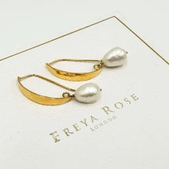 Freya Rose Gehämmerte Goldbarock-Perlenohrringe* Gold-hochzeitsschmuck | Hochzeitsgast-schmuck