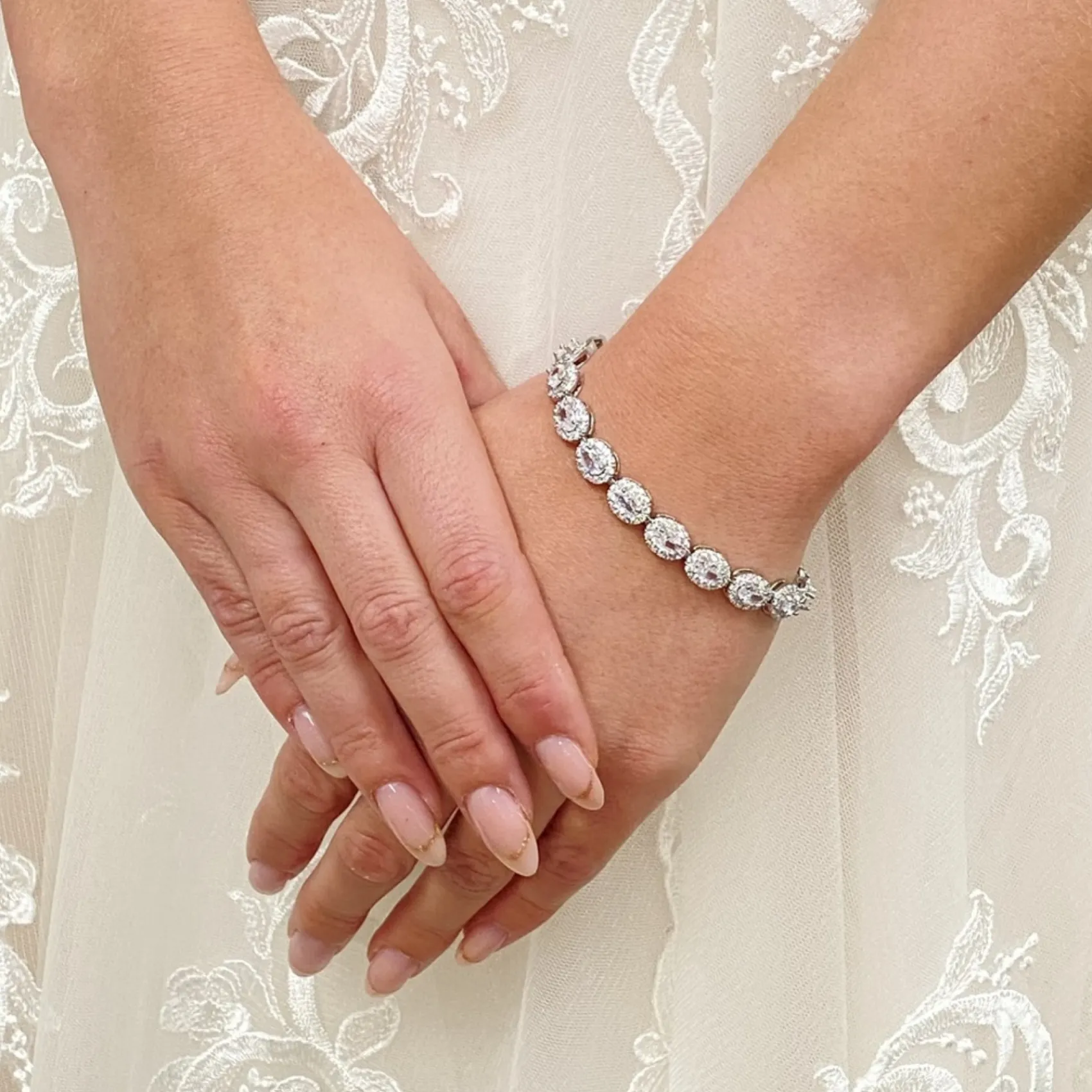 Lace & Favour Grosvenor Oval Crystal verschönert Hochzeitsarmband* Silberner Abschlussball-schmuck | Prom Armbänder