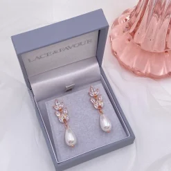 Lace & Favour Göttliche Ohrringe aus Roségold mit kubischen Zirkonen und Teardrop-Perlen* Geschenke Für Die Braut | Perlen-hochzeitsschmuck