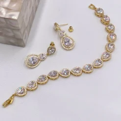 Lace & Favour Hampton Teardrop Cubic Zirkonia Hochzeitsarmband (Gold)* Goldener Abschlussball-schmuck | Prom Armbänder