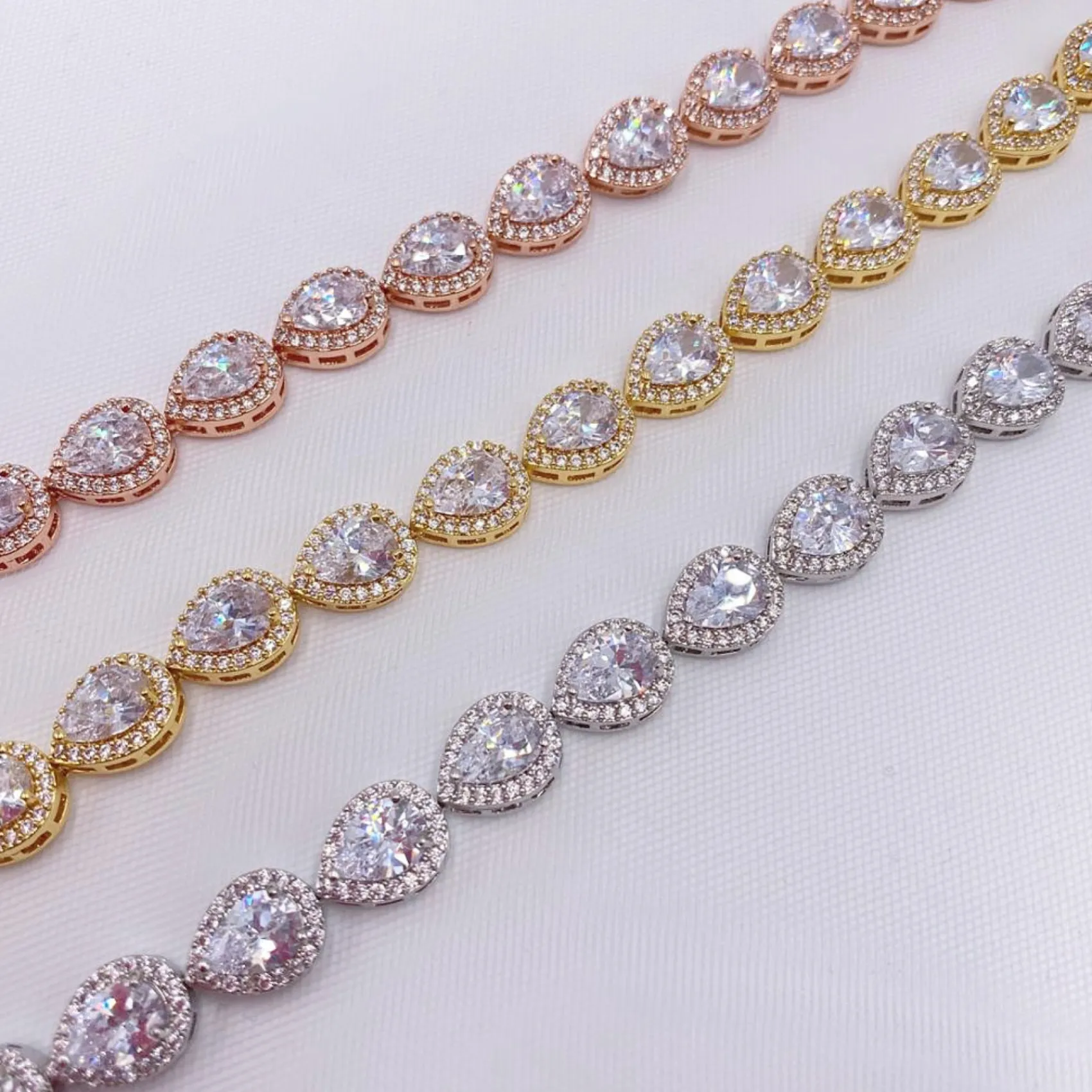 Lace & Favour Hampton Teardrop Cubic Zirkonia Hochzeitsarmband (Silber)* Silberner Abschlussball-schmuck | Prom Armbänder