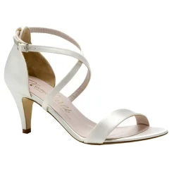 Harriet Wilde Arabella Niedrige Elfenbeinfarbene Satin Riemchen Brautsandalen* Hochzeitsschuhe | Designer-hochzeitsschuhe