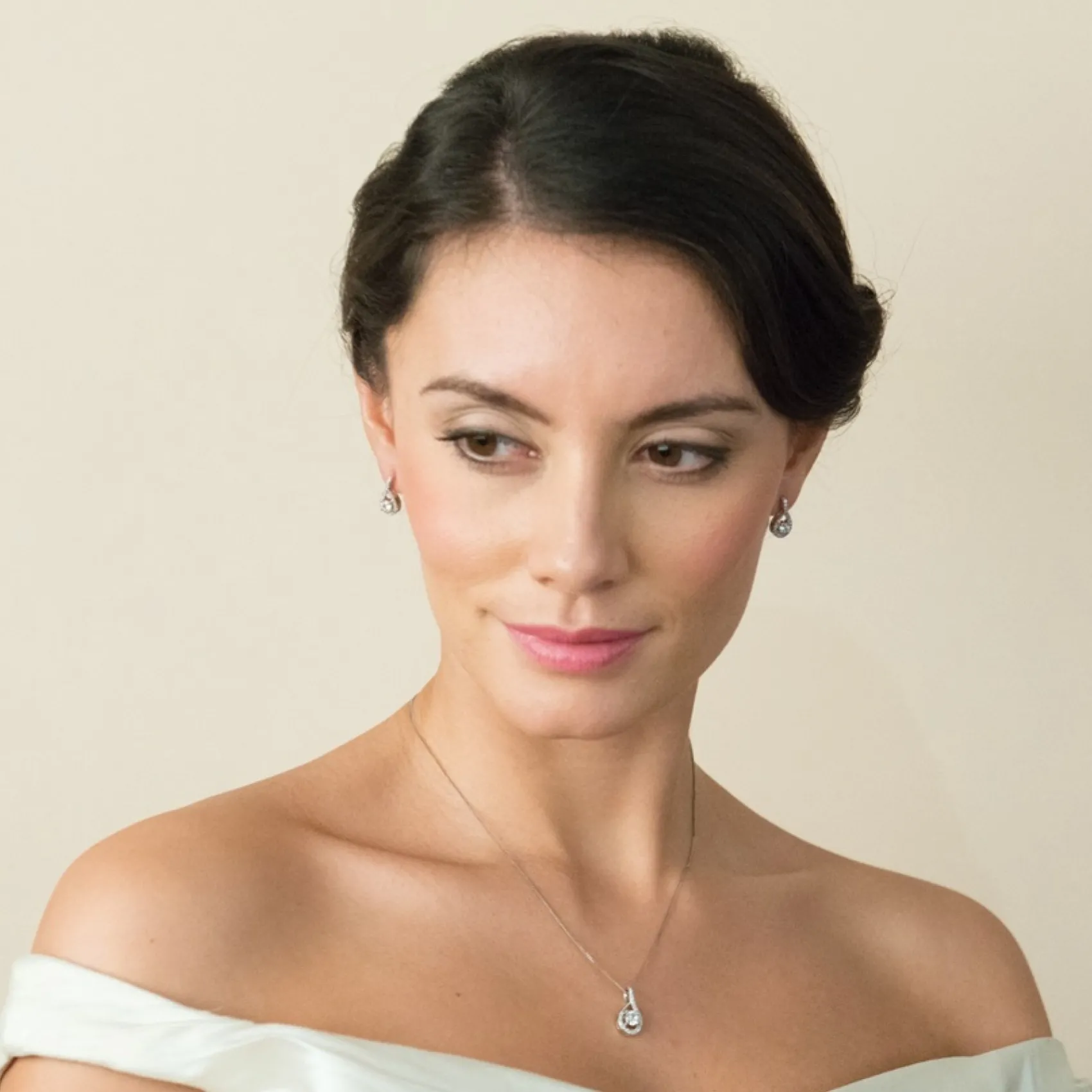Ivory & Co Ivory and Co Eternity Kristall-Anhänger Halskette* Abschlussball-halsketten | Silberner Abschlussball-schmuck