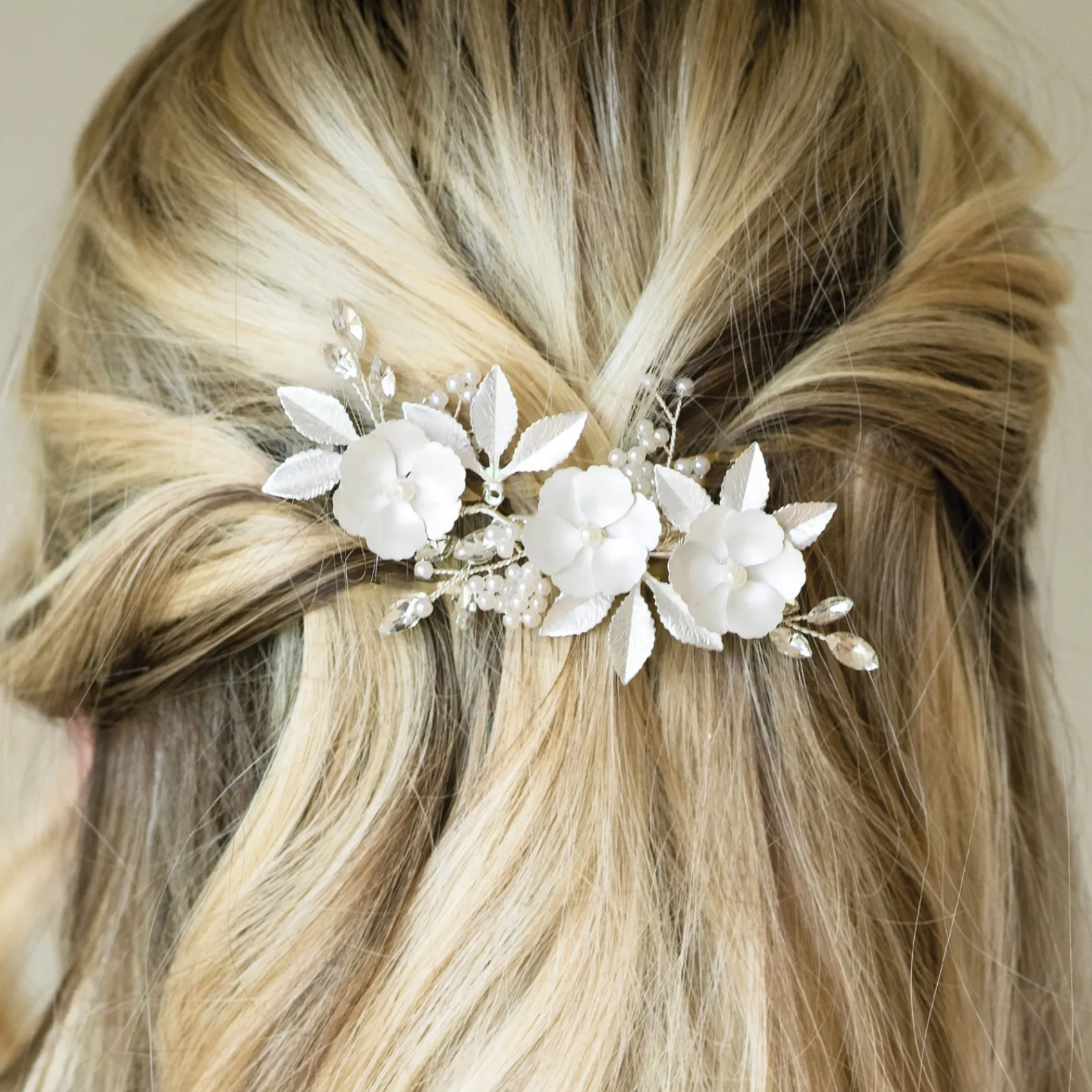 Ivory & Co Ivory and Co Gardenia Silber zierliche Kristall und Perle florale Haarspange* Geschenke Für Brautjungfern | Geschenke Für Die Braut
