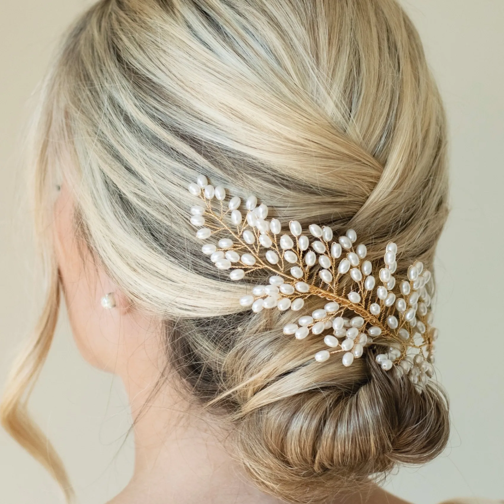 Ivory & Co Ivory and Co Golden Seaspray Perlen Cluster Braut Haarkamm* Perlen-haarschmuck | Gold-haar-accessoires