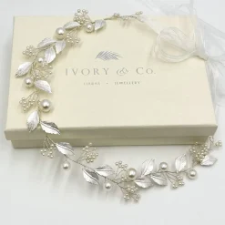 Ivory & Co Ivory and Co Lerche Silberne Blätter und Perlen Haar Rebe* Perlen-haarschmuck | Silberne Haar-accessoires
