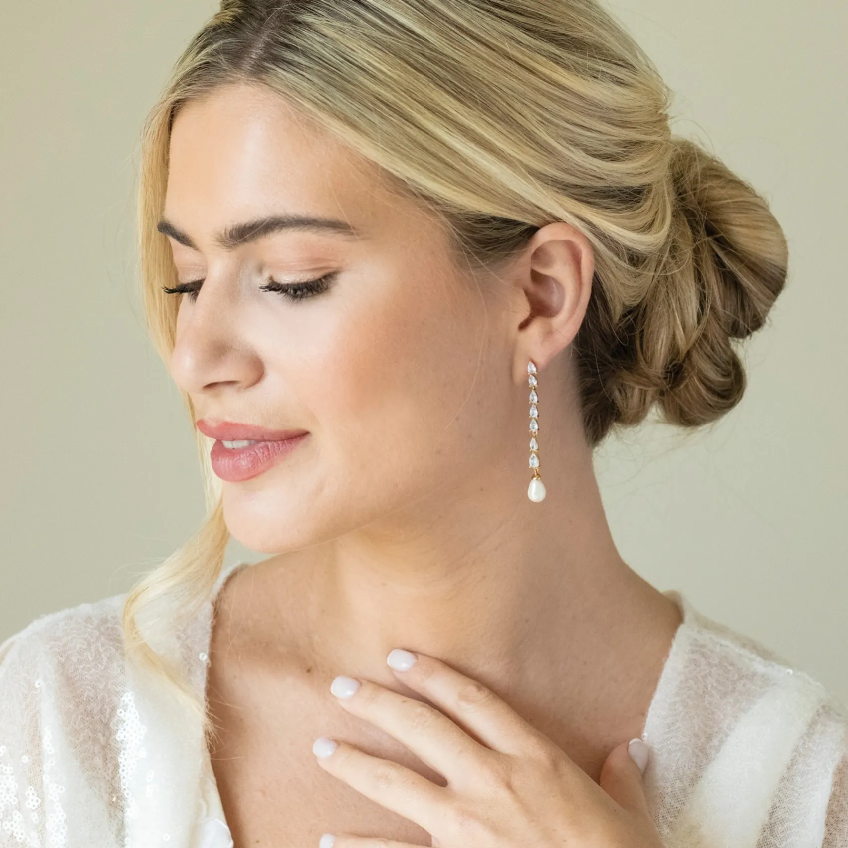 Ivory & Co Ivory and Co Melbourne Gold Kristall lange Perlenohrringe* Perlen-hochzeitsschmuck | Gold-hochzeitsschmuck