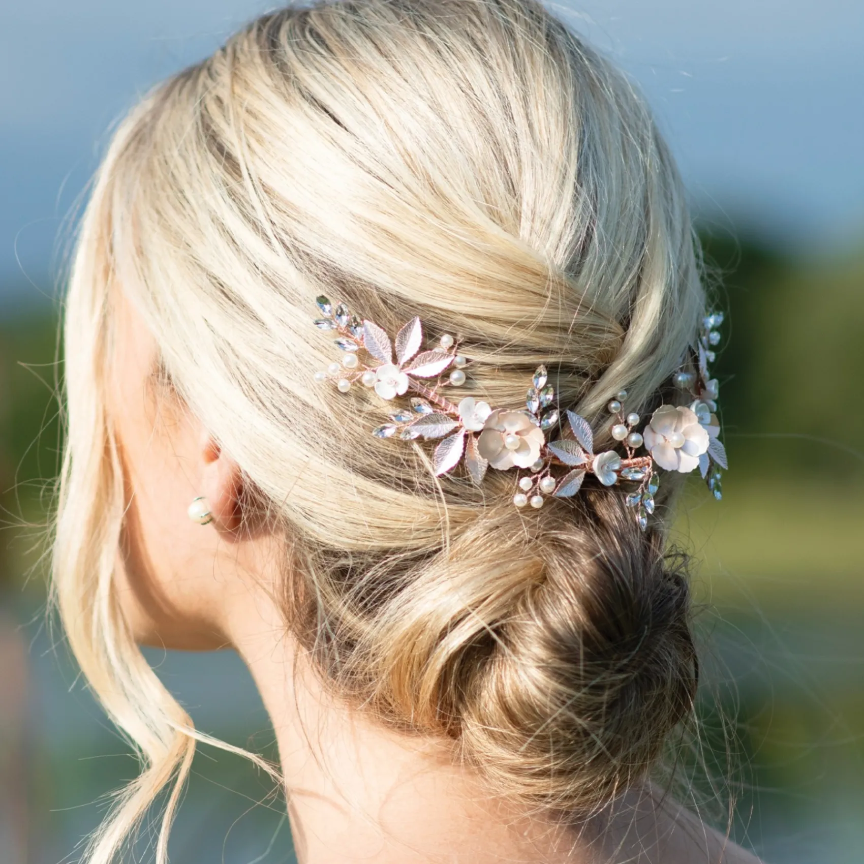 Ivory & Co Ivory and Co Rose Gold Bloom Kristall und Perle Floral Halbmond Clip* Perlen-haarschmuck | Haarschmuck In Roségold