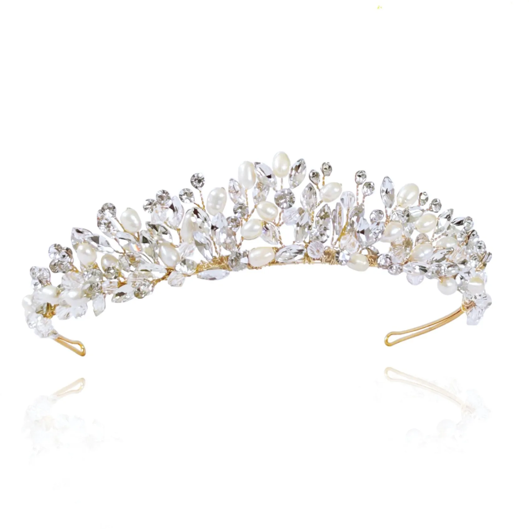 Ivory & Co Ivory and Co Umarmung Gold Kristall und Süßwasserperlen Tiara* Perlen-haarschmuck | Gold-haar-accessoires