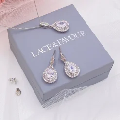 Lace & Favour Izzie Crystal verschönert Teardrop Brautschmuck Set* Silberner Abschlussball-schmuck | Abschlussball-schmuck-sets