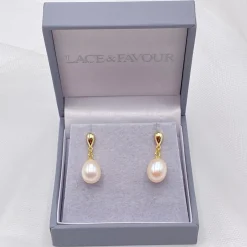 Lace & Favour Kalea Gold Klassische Süßwasserperlen-Tropfen-Ohrringe* Perlen-hochzeitsschmuck | Gold-hochzeitsschmuck