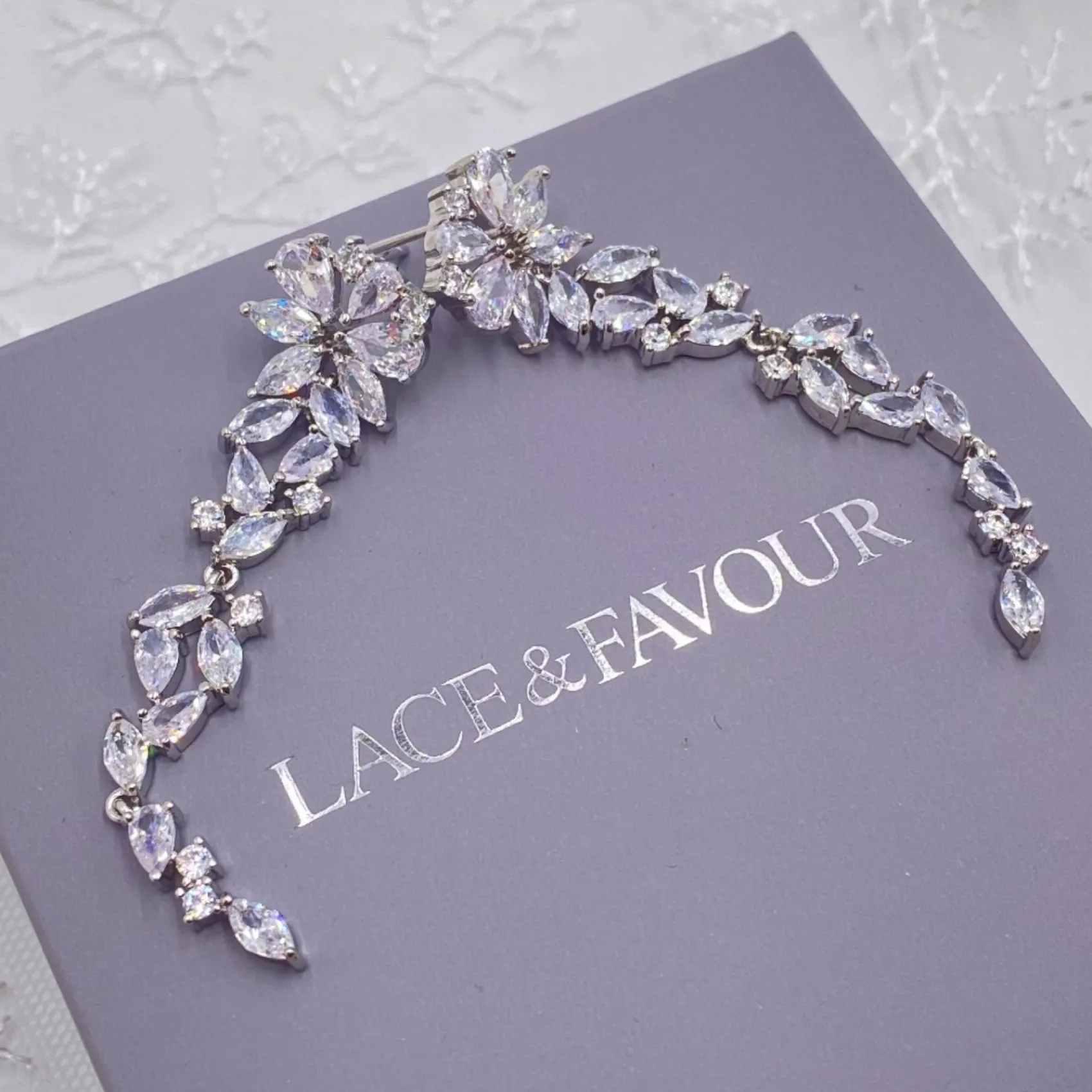 Lace & Favour Kubanische Zirkonia-Ohrringe mit langen Tropfen* Silberner Abschlussball-schmuck | Abschlussball-ohrringe