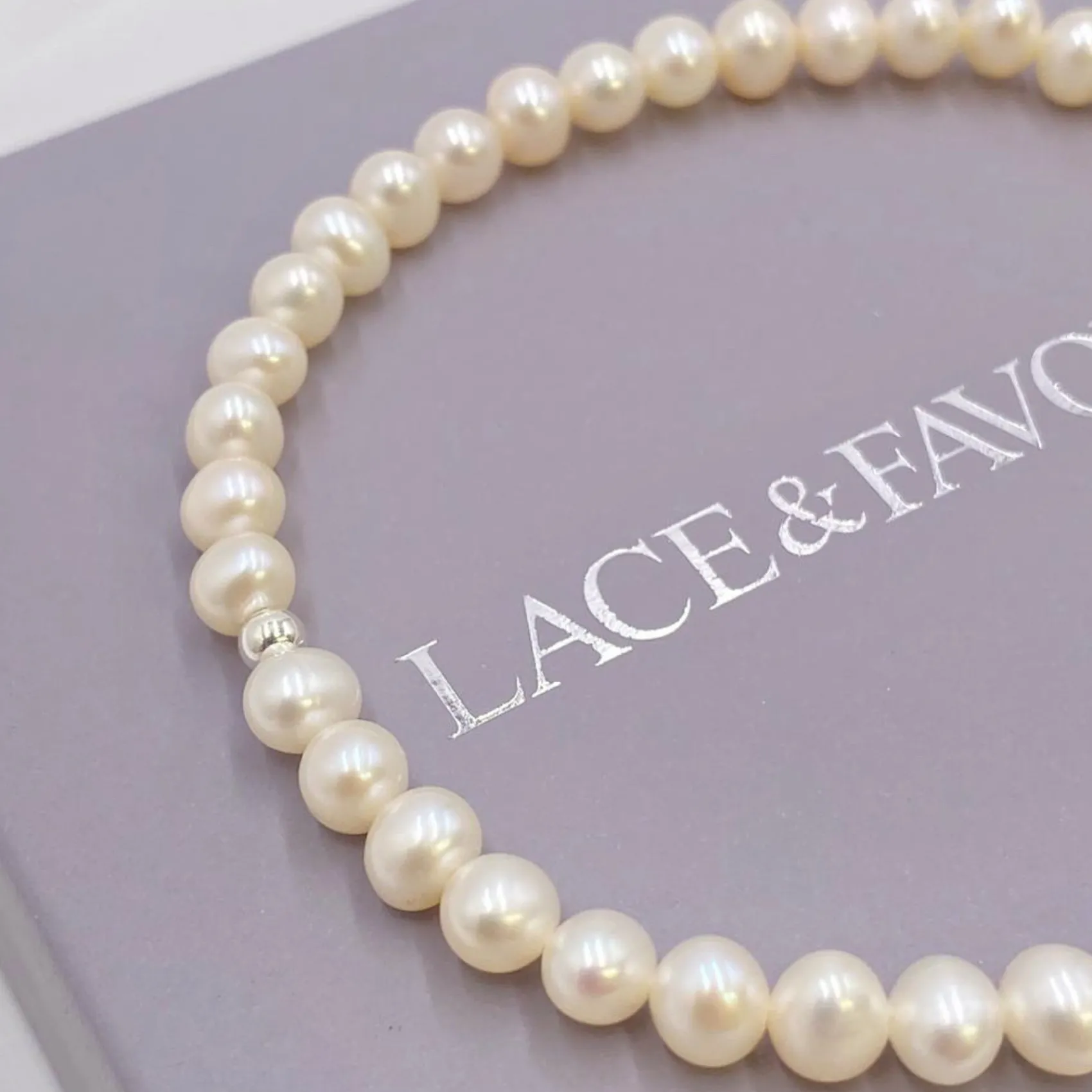 Lace & Favour Laisani Einfaches Süßwasserperlen-Hochzeitsarmband* Geschenke Für Die Braut | Perlen-hochzeitsschmuck