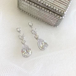 Lace & Favour Lilibeth Cubic Zirkonia Tropfen-Ohrringe* Silberner Abschlussball-schmuck | Abschlussball-ohrringe