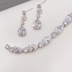 Lace & Favour Lilibeth Cubic Zirkonia Tropfen-Ohrringe* Silberner Abschlussball-schmuck | Abschlussball-ohrringe