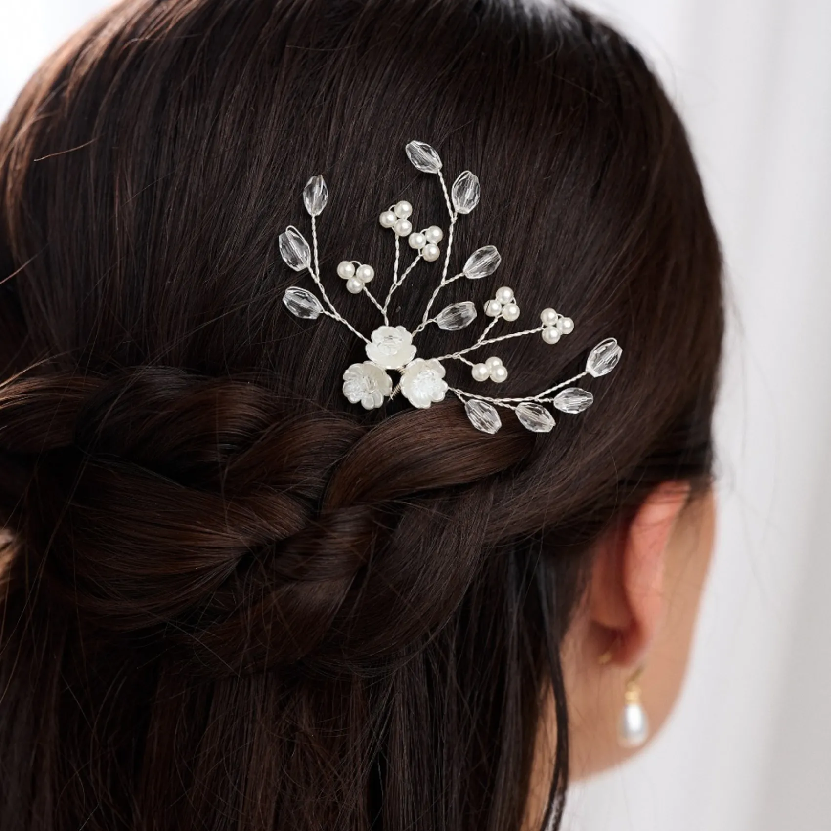 Lace & Favour Lottie Floral Perle und Kristall Haarnadel* Perlen-haarschmuck | Silberne Haar-accessoires
