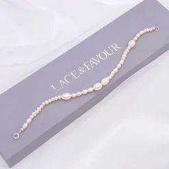 Lace & Favour Miliana Delicate Pearl Wedding Bracelet* Geschenke Für Brautjungfern | Perlen-hochzeitsschmuck