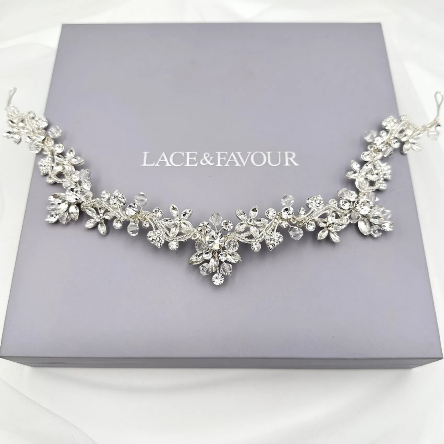Twilight Designs Nadine Floral Kristall und Diamanten Haarschleife* Abschlussball-haarbänder & Tiaras | Haarschmuck Aus Kristall