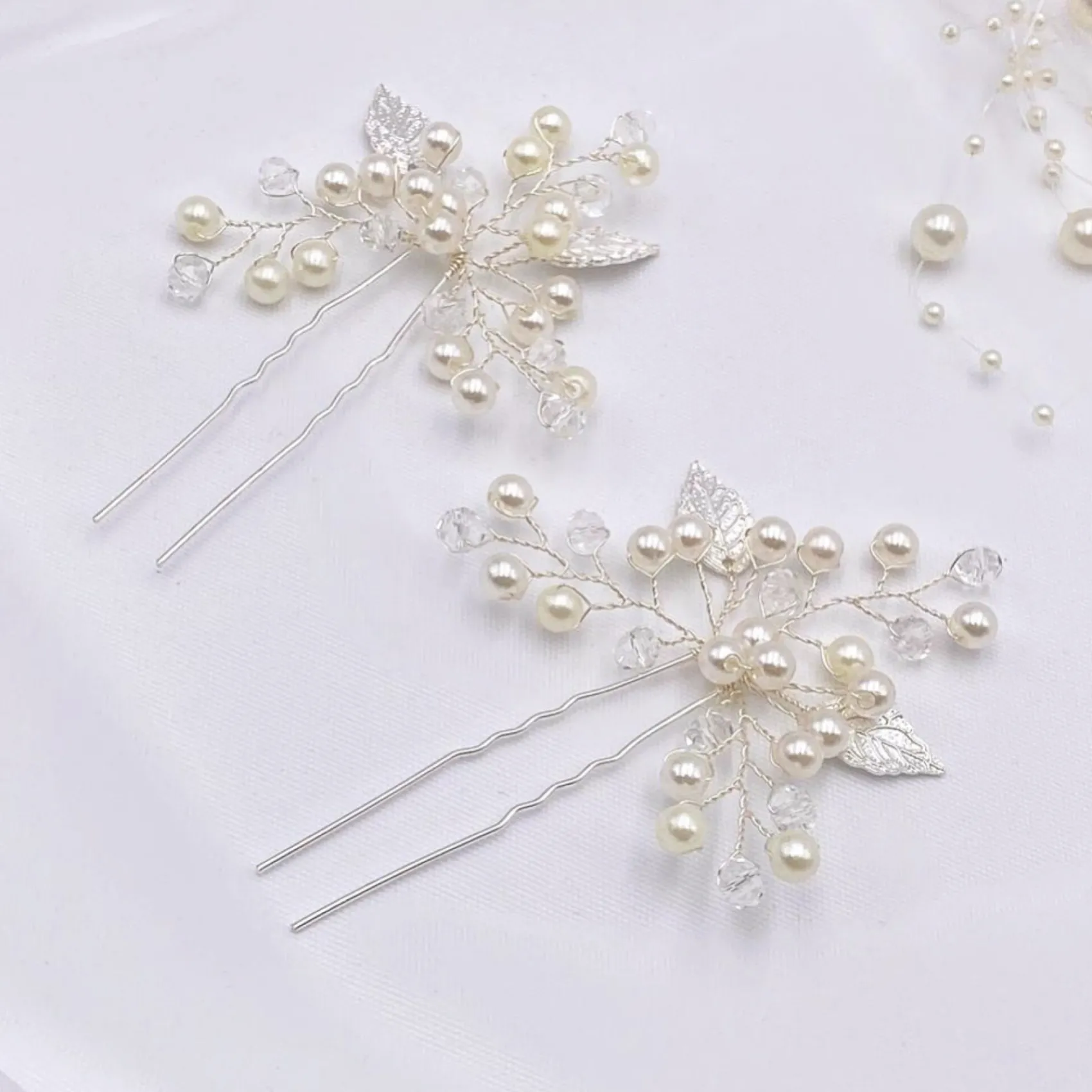 Lace & Favour Oktober Silberne Blätter und Perlen Hochzeit Haarnadel* Geschenke Für Brautjungfern | Geschenke Für Die Braut