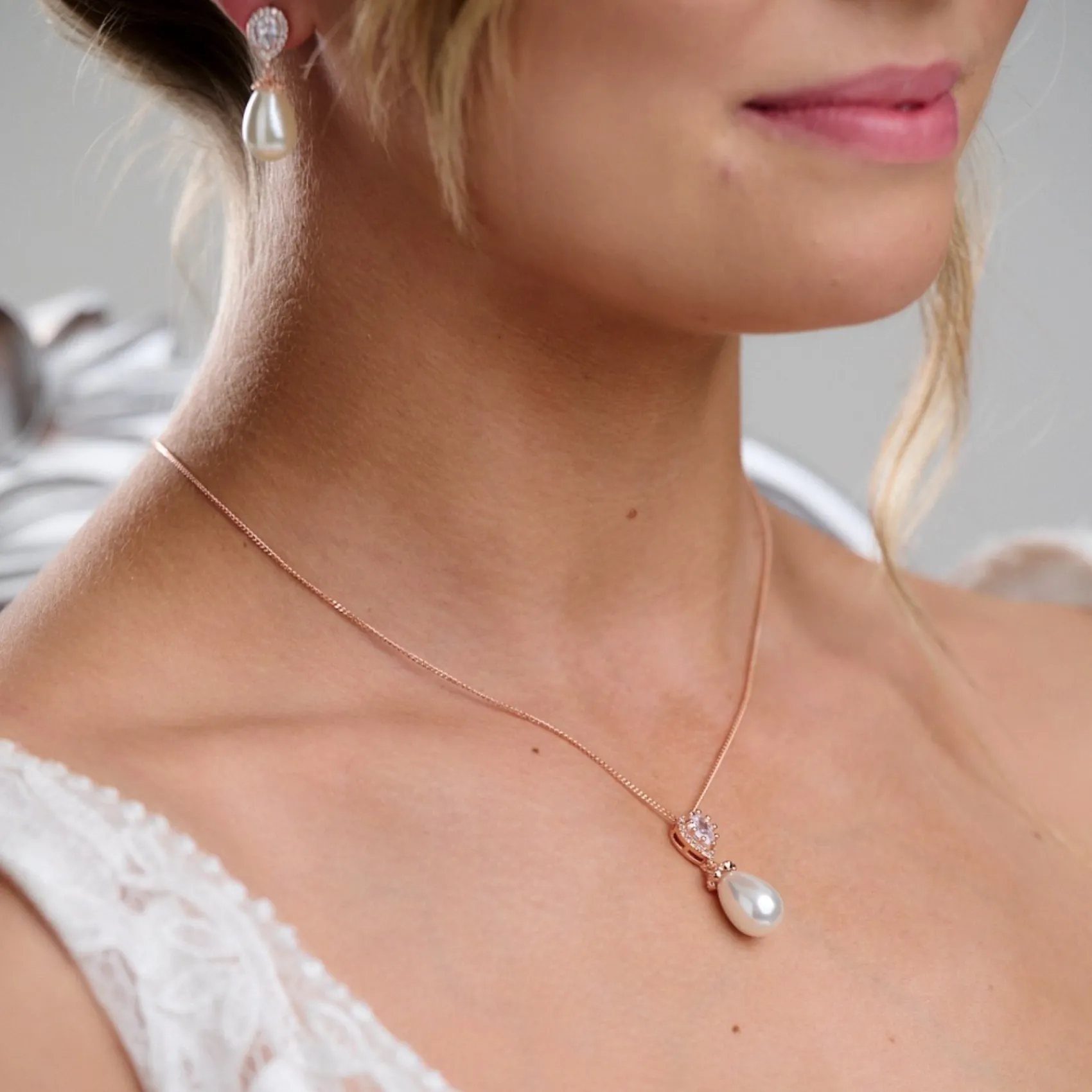 Lace & Favour Paloma Rose Gold Teardrop Perlen Brautschmuck Set* Geschenke Für Die Braut | Perlen-hochzeitsschmuck