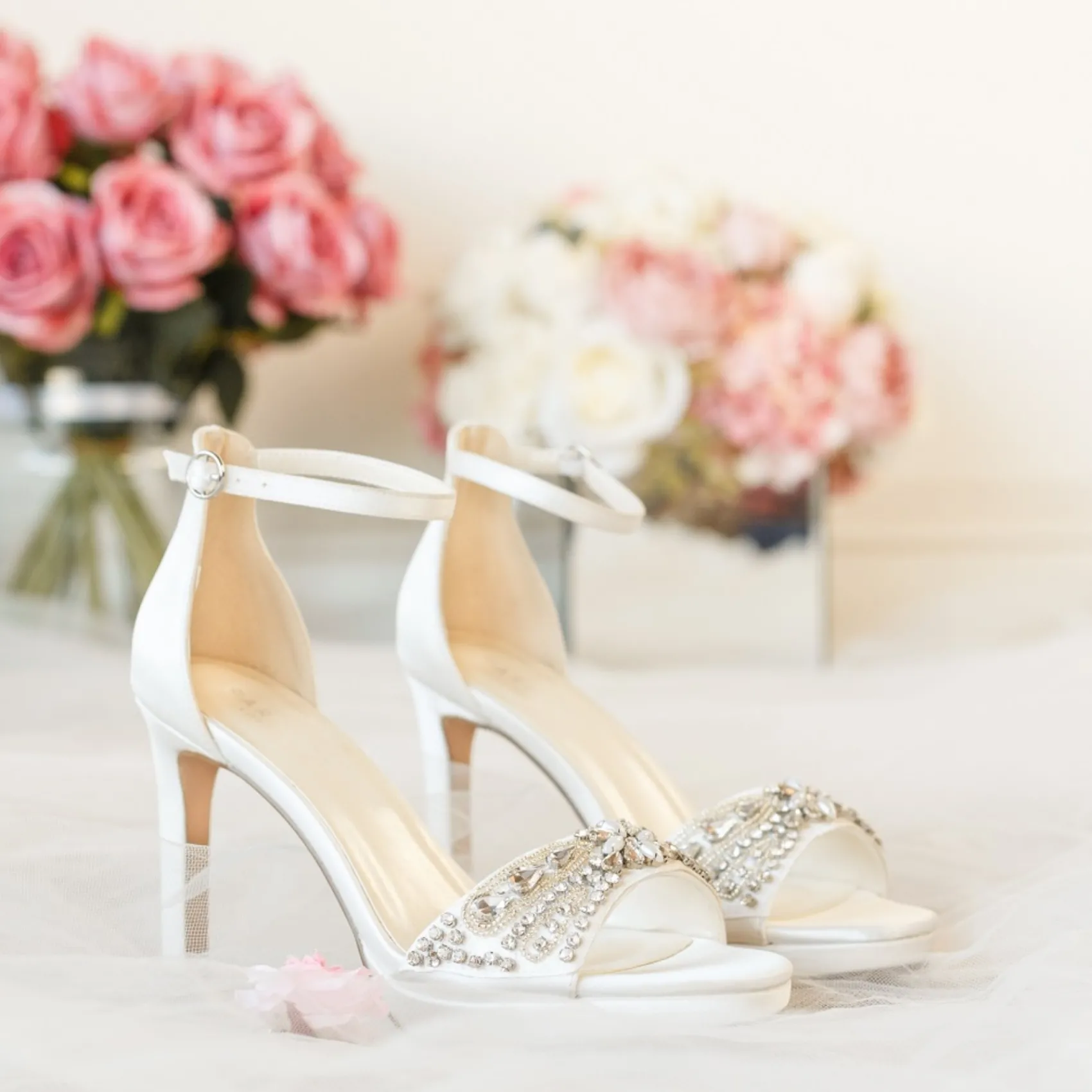 Paradox London Enya Elfenbein Satin High Heel Kristall Plateau Sandalen* Schuhe Für Hochzeitsgäste | Hochzeitsschuhe