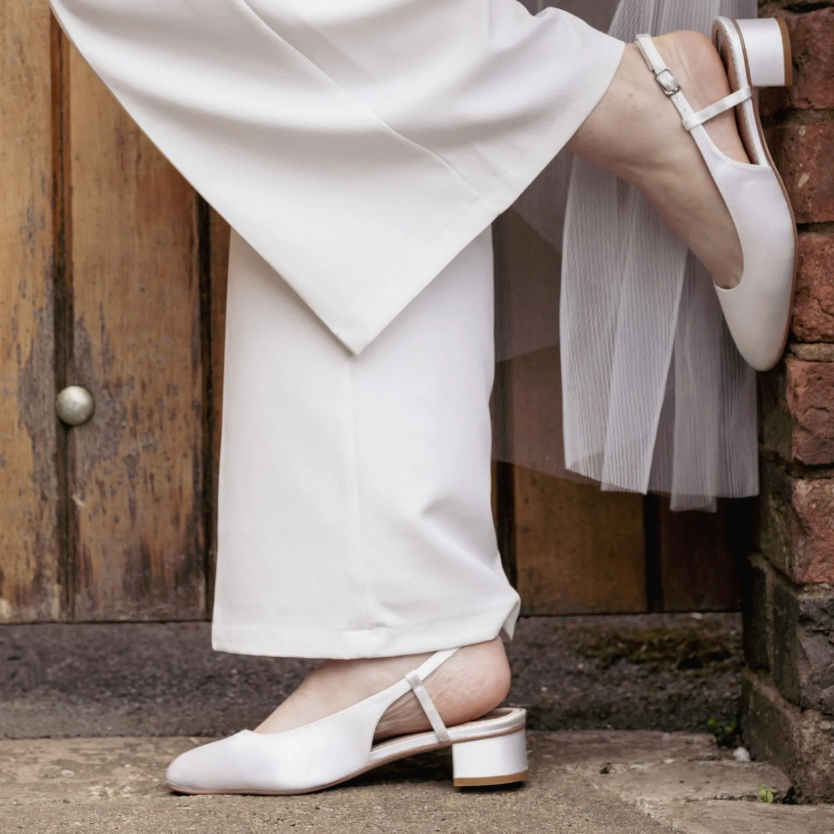 Perfect Bridal Bailey Färbbar Elfenbein Satin Niedrig Blockabsatz Slingbacks* Schuhe Für Die Mutter Der Braut | Hochzeitsschuhe